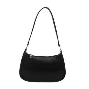 Sac bandoulière noir en forme de croissant avec fermeture éclair dorée et cuir lisse