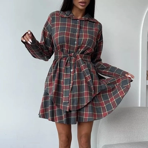 Ensemble Jupe Écossaise pour Femmes Chemise à Manches Longues à Revers et Mini-jupe à Volants Tenue Décontractée Top And Bottom