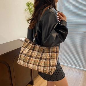 Women's vintage plaid tote bag with brown leather straps for autumn winter daily commuting