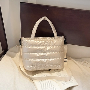 Women Large Capacity Quilted Puffer Shoulder Bag Fashion Puffy Tote Bag With Detachable Strap Casual Lightweight Handbag