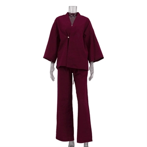 Damen Set mit V-Ausschnitt Langarm Oberteil und Hose in Weinrot mit Perlenknopf
