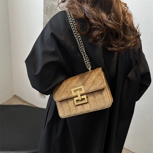 Chique gouden glittertas met ketting en vintage gesp voor damesmode in 2025