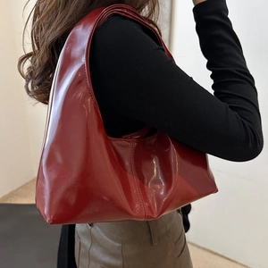 Women's Glossy Patent Leather Underarm Bag Minimalist Hobo Shoulder Bag Large Capacity Vintage Fashion Handbag