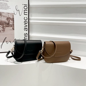 Minimalist vintage large capacity solid crossbody square bag in black and brown leather