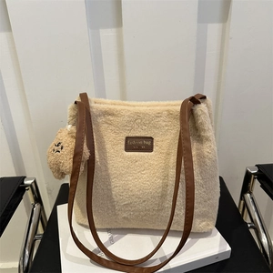 Women Fashion Plush Tote Bag Large Capacity Faux Fur Shoulder Bag With Cute Bear Pendant Autumn Winter Casual Handbag