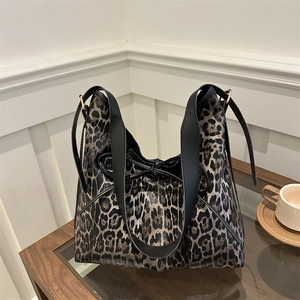 Leopard Print Tote Bag Women PU Leather Large Capacity Shoulder Bag With Bow Decoration Retro Fashion Hobo Handbag