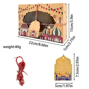 Geschenkbox aus Kraftpapier mit PVC-Fenster, Moschee-Print und festlichem Anhänger