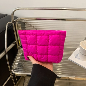 Women Quilted Puffer Clutch Bag Large Capacity Puffy Envelope Makeup Pouch Fashion Simple Portable Cosmetic Storage Bag