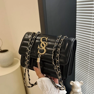 Fashion Women PU Leather Quilted Small Square Shoulder Bag Gold Chain Crossbody Bag With Tassel Metal Logo Retro Bags