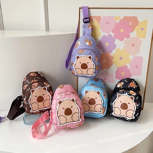 Leichte Kinder Brusttasche mit Wasserschwein Cartoon Print in fünf verschiedenen Farben