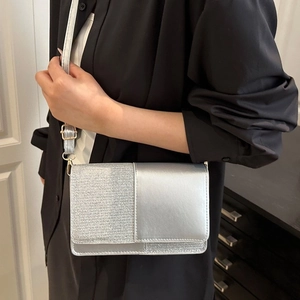 Sac à Épaule en Cuir PU pour Femmes Mode Strass Paillettes Patchwork Petit Sac Carré Sac Bandoulière Scintillant Fête