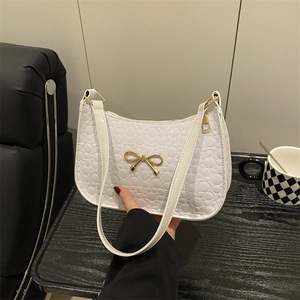 Sac Sous Les Aisselles En Cuir PU Pour Femmes Avec Noeud Papillon En Métal Doré Et Motif Gaufré Sac À Épaule Mode