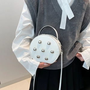 Sac à Épaule Rond Pour Femmes Avec Rivets En Cuir PU Style Punk Circulaire Sac Bandoulière Petit Sac à Main Avec Clous Métal