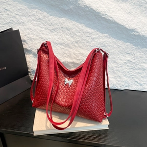 Woven PU Leather Shoulder Hobo Bag Fashionable Large Capacity With Silver Butterfly Buckle Casual For Women
