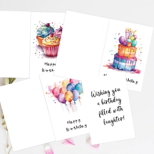 Detail von handbemalten Aquarell-Geburtstagskarten mit Kuchen und bunten Ballons