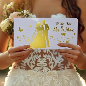 White and gold foil wedding money envelope with Mr & Mrs silhouette for marriage gifts