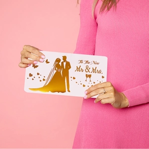 White wedding money envelope with gold foil 'Mr. & Mrs.' print for bridal decorations