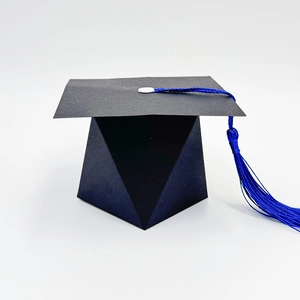 Boîte cadeau diplôme noire avec pompon bleu pour bonbons et fêtes de fin d'année