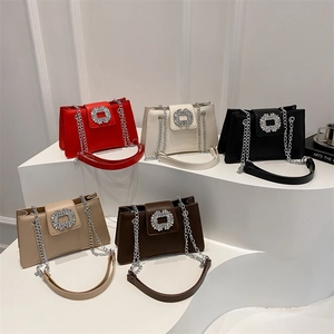 Sac à Épaule en Cuir PU pour Femmes Boucle en Strass Sac Carré Bandoulière Sous l'Aisselle Avec Chaîne en Métal pour Navettage