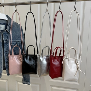 Mini borse a tracolla in pelle PU in cinque colori con spalline sottili e logo moda