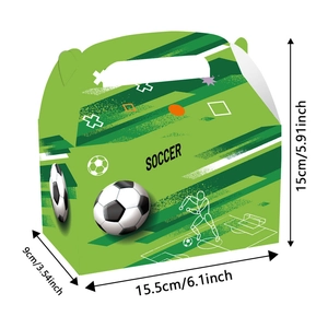 Vue détaillée de boîte cadeau foot verte dimensions 15,5x9x15cm avec poignée