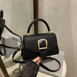 Damen PU-Leder Gewebte Klappe Umhängetasche Kleine Quadratische Crossbody Tasche Mit Metallschnalle Lässige Mode Handtasche