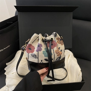 Vintage Floral Embroidery Bucket Bag PU Leather Drawstring Crossbody Shoulder Bag Ethnic Style Handbag For Women