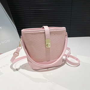Pink bucket bag with woven texture, leather trim and gold twist lock for women