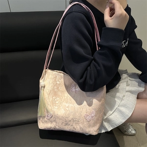 Women's New Chinese Style Butterfly Embroidery Lace Tote Bag Sweet Floral Shoulder Bag With Tassel Large Capacity Casual Handbag
