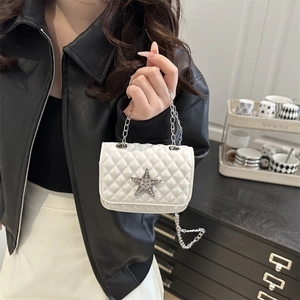 Women Quilted Star Rhinestone Chain Crossbody Bag PU Leather Fashion Mini Square Shoulder Bag Versatile Daily Small Pouch Bag