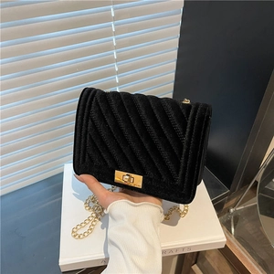 Borsa a Tracolla da Donna in Velluto Trapuntato Retro Chevron Catena d'Oro Piccola Borsa a Spalla Quadrata Patta Vintage Chiusura a Girello