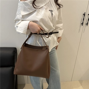 Minimalist deep brown leather tote bag for women, stylish large capacity shoulder handbag