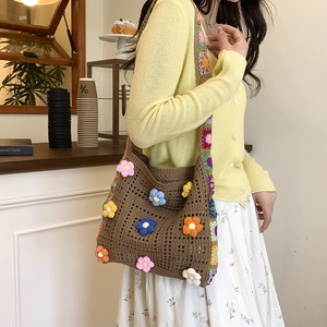 Sac fourre-tout au crochet fait main avec fleurs 3D colorées pour plage et loisirs