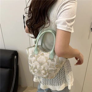 Sac à Main Vintage Broderie Florale pour Femmes Poignée en Cuir PU Sac Bandoulière Tote de Mode pour Voyage Quotidien