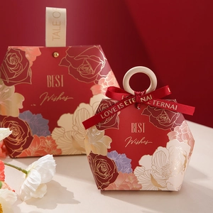 Creative Hexagon Wedding Candy Gift Box With Wood Ring Leather Handle Ribbon Floral Pattern Paper Packaging For Wedding Favors