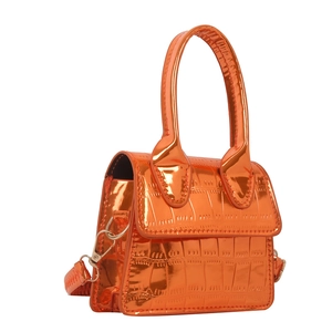 Schicke metallisch orangefarbene Mini-Tasche mit Kroko-Prägung und silbernen Beschlägen