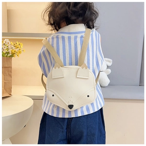 Détail du mini sac à bandoulière renard en cuir PU crème pour enfants et tout-petits