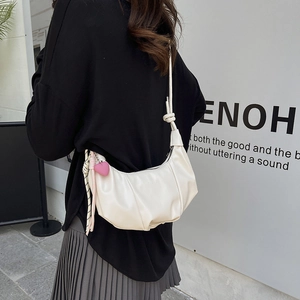 Women Trendy PU Leather Pleated Underarm Bag Urban Minimalist Crescent Shoulder Bag Stitching Fashion Handbag With Heart Pendant