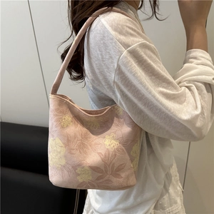 Pink floral embroidered crescent shoulder bag with New Chinese style floral patterns