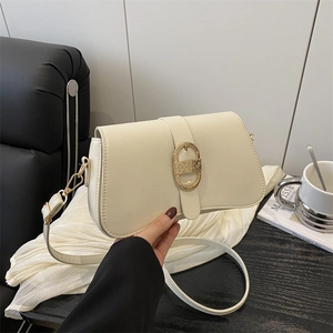 Damen Stilvolle PU Leder Achseltasche Schultertasche Kleine Quadratische Umhängetasche Mit Metallschnalle Retro Alltagsmode Handtasche
