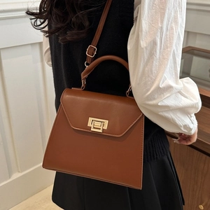 Women Fashion PU Leather Small Square Bag Trapezoid Handbag Golden Lock Crossbody Shoulder Bag For Daily Use