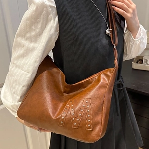 Vintage Women PU Leather Hobo Bag Large Capacity Rivet Letter M Shoulder Bag Casual Crossbody Commuter Tote Bag