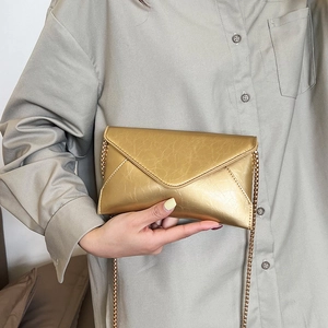 Women Fashion PU Leather Envelope Chain Crossbody Bag Metallic Wrinkle Texture Small Square Shoulder Bag For Party Daily Casual