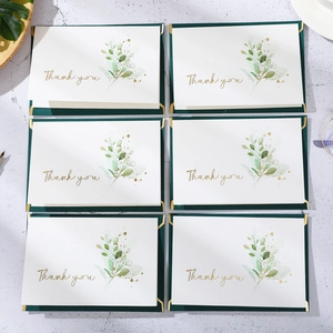 Set de tarjetas de agradecimiento en acuarela con letras doradas y sobres verde oscuro