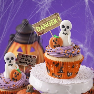 Halloween Cupcake-Deko-Set mit Geist, Kürbis und Warnschild auf violettem Hintergrund
