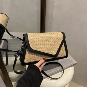 Fashion Woven Straw Crossbody Bag Women Trendy Asymmetric Flap Striped Square Shoulder Bag Casual Beach Vacation Handbag
