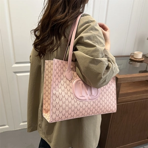 Women Retro PU Leather Large Capacity Tote Bag M Monogram Print 3D Embossed Logo Simple Casual Shoulder Bag