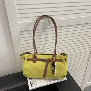 Sac Fourre-Tout D'Épaule En PU Effet Daim Vintage Pour Femme Rétro Casual Mode Sac À Main Avec Pendentif En Perles De Bois