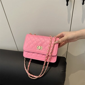Sac à Main Femme Matelassé avec Chaîne Sac Bandoulière Urbain en Similicuir PU Carré Motif Diamant Fermoir Métallique