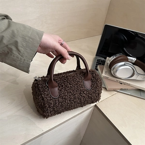 Winter Plush Lamb Wool Cylinder Handbag For Women Simple Casual Faux Fur Boston Bag With PU Leather Strap Silver Hardware